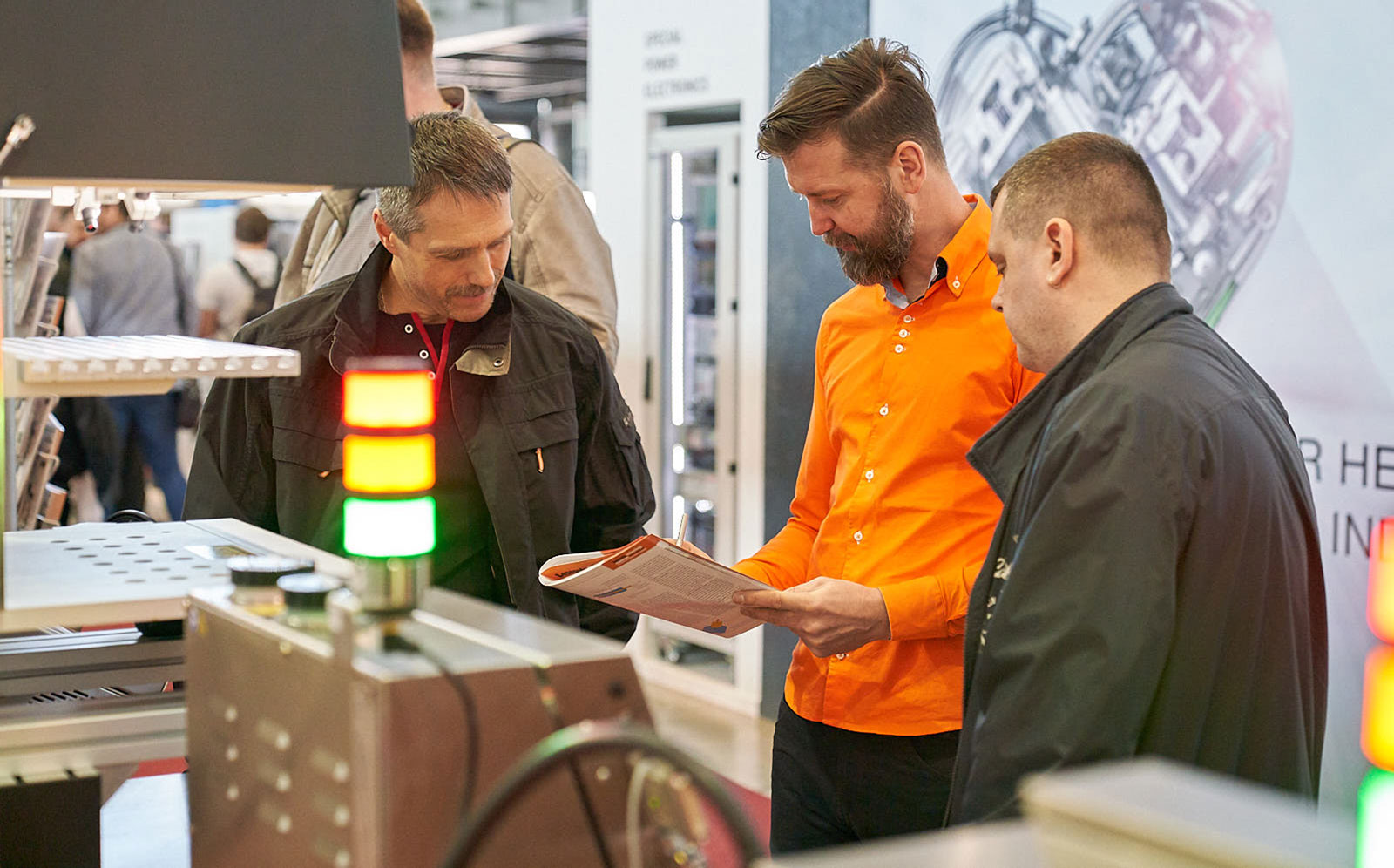 Advantageous service contracts at Leonardo technology